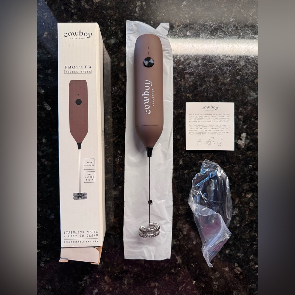 New with box βοΈ Cowboy Colostrum Double Whisk Frother - Picture 5 of 5